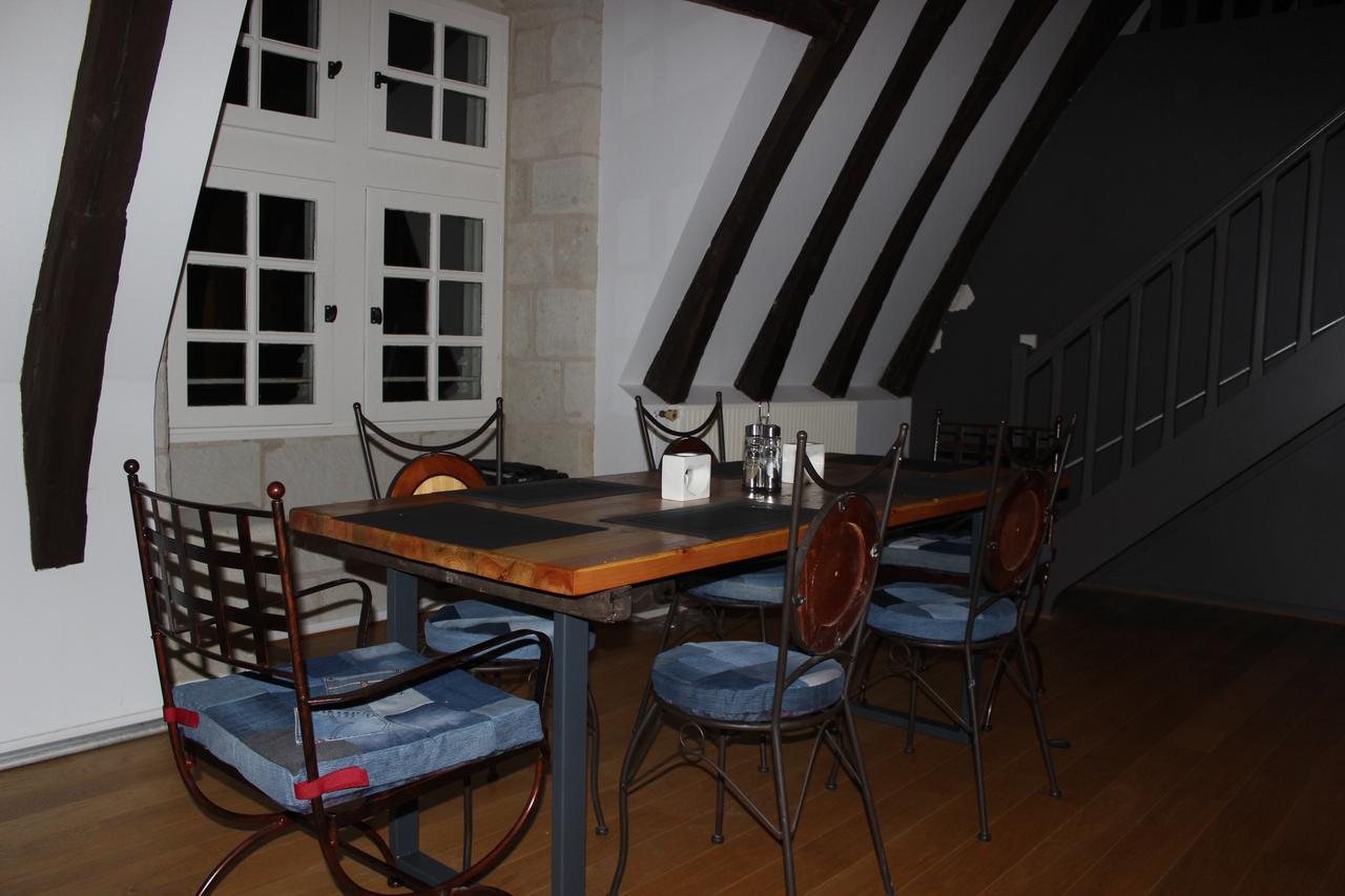 The Peaceful Corner In The Heart Of Saumur Apartment Exterior photo